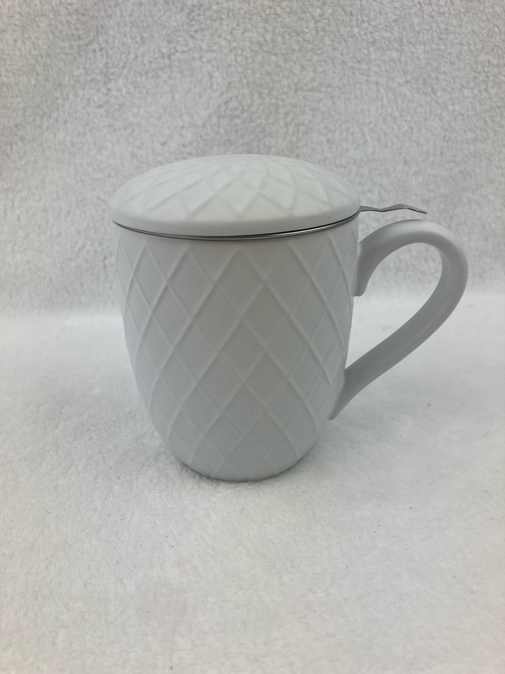 Kitchen & Table by H‑E‑B Ceramic Tea Cup with Stainless Steel Infuser